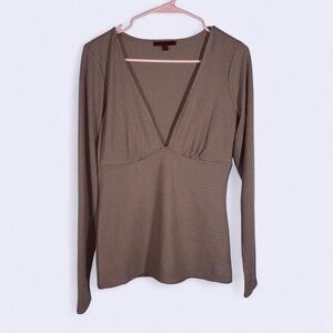 Red Eye Women’s Medium Taupe Ribbed Long Sleeve Deep V-Neck Stretch Top